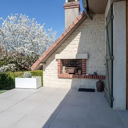 Semesterbostad Les Jonquilles-2 By Interhome Touques